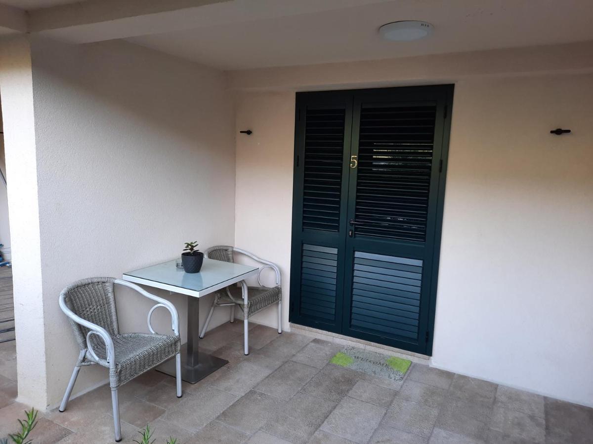 קוטור Square Point Apartments מראה חיצוני תמונה