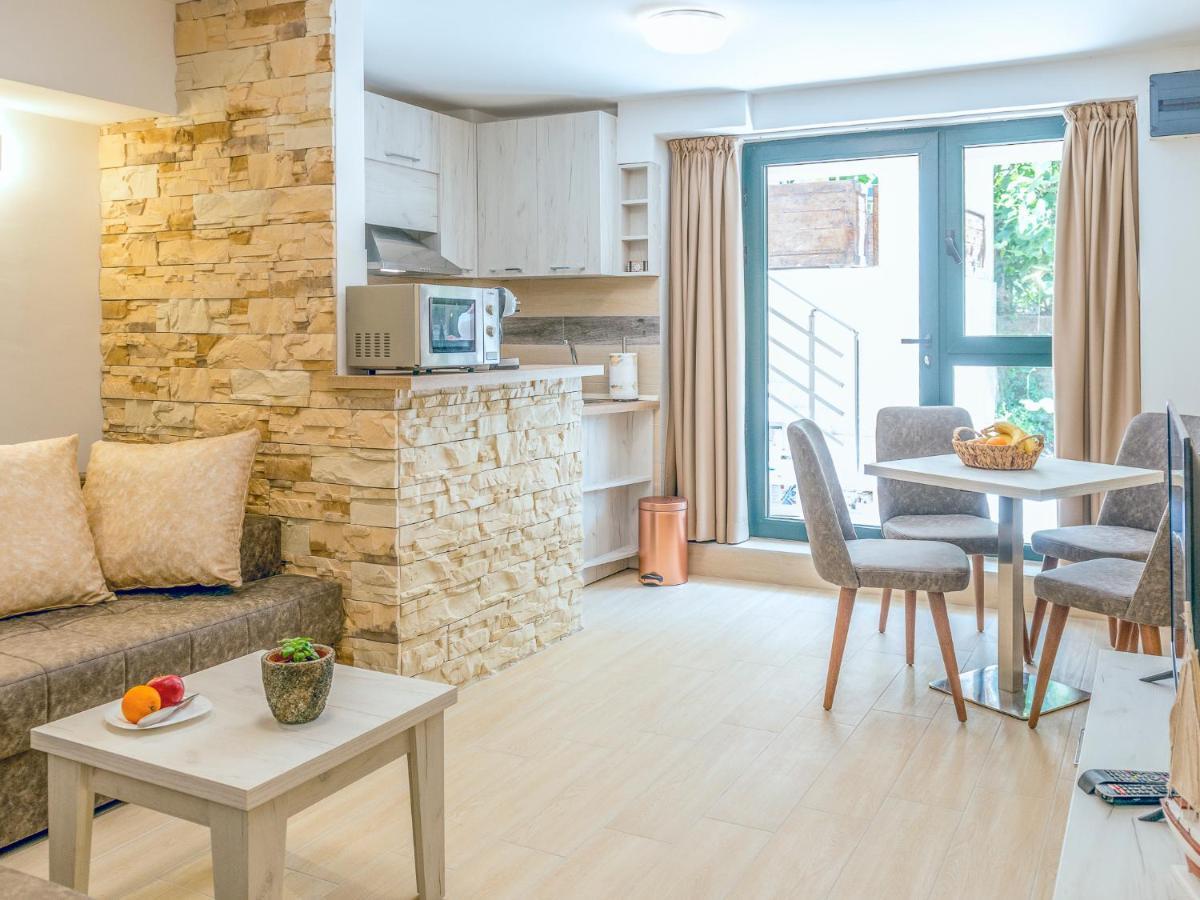 קוטור Square Point Apartments מראה חיצוני תמונה
